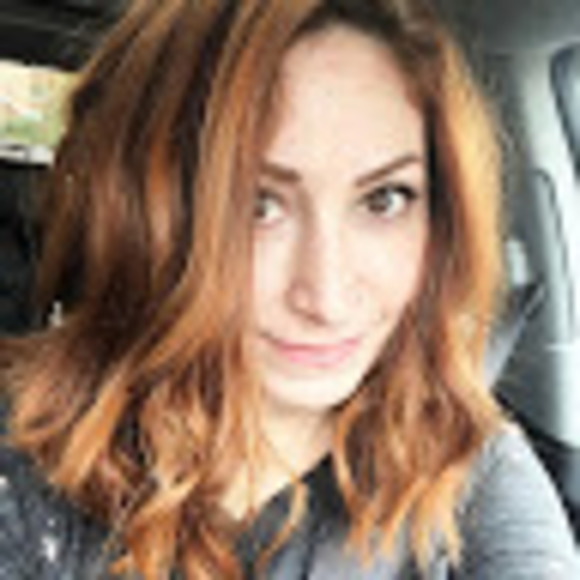 Meet your Posher, Gabby - Picture 1 of 1